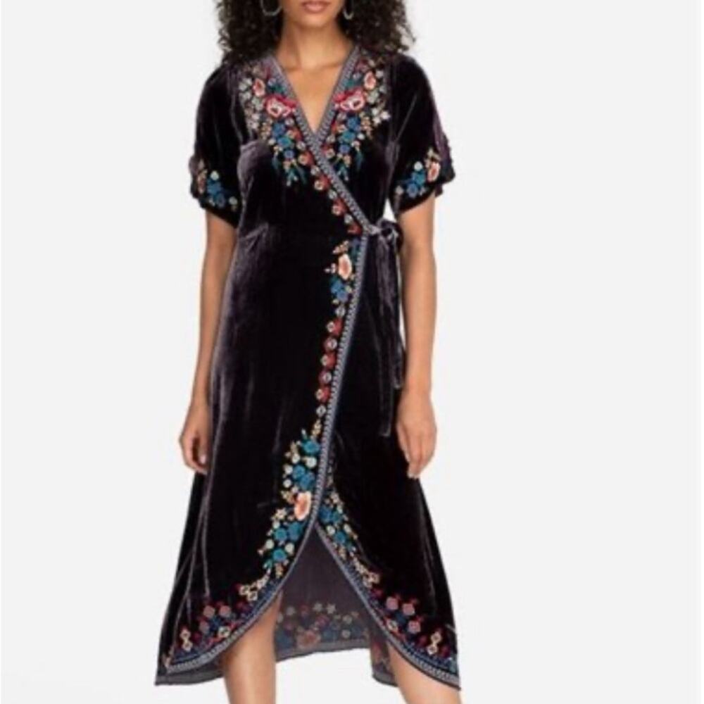 Johnny Was Isadora Velvet Wrap Purple Short Sleeve Embroidered Dress Size:XS